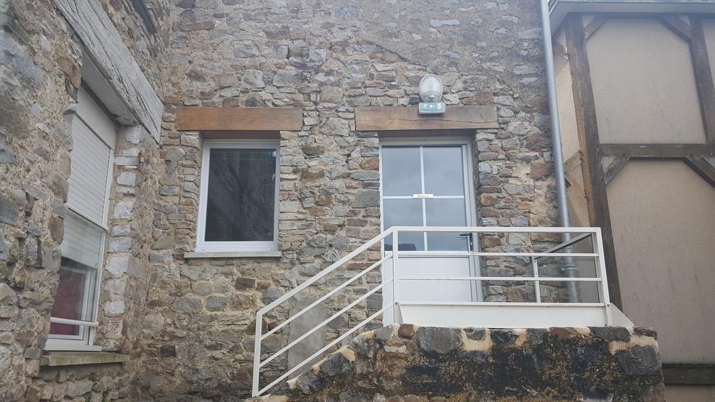 Au Pigeon Blanc Hotel Andouille Bagian luar foto