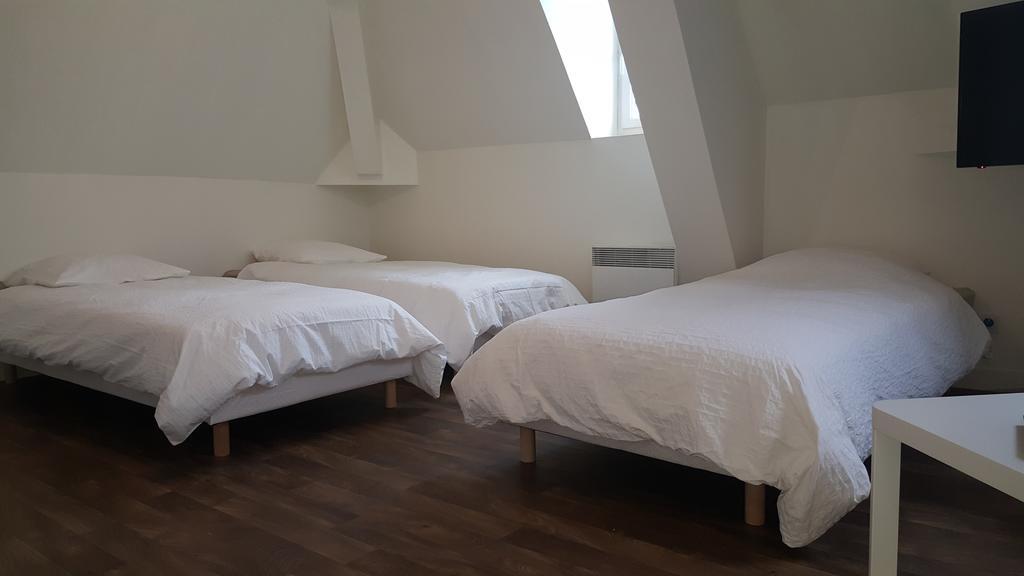Au Pigeon Blanc Hotel Andouille Bagian luar foto